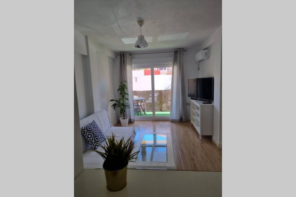 Apartamento Apartamento A Un Paseo De La Playa Fuengirola Exterior foto